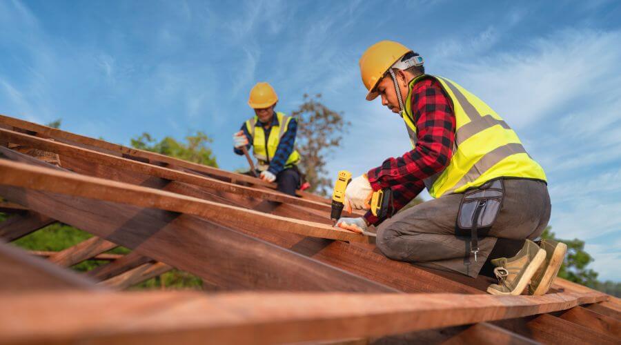 Professional Flat Roofing Installation services in Laurel Bloomery, TN